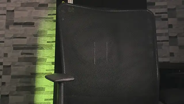 Snapshot of Dimitri_higth420 chatting on October 10, 3:16 am Dimitri higth420 online show from October 10, 3:16 am