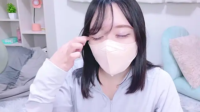 Snapshot of Yurie_ chatting on February 12, 3:38 pm Yurie online show from February 12, 3:38 pm