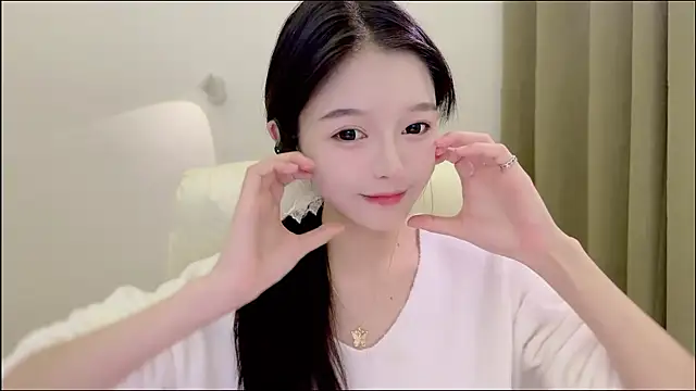 Snapshot of xiaodaibabyy chatting on January 16, 2:10 pm xiaodaibabyy online show from January 16, 2:10 pm