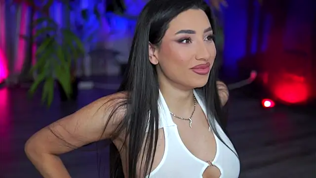 Snapshot of GinaValentinna chatting on October 15, 6:41 pm GinaValentinna online show from October 15, 6:41 pm