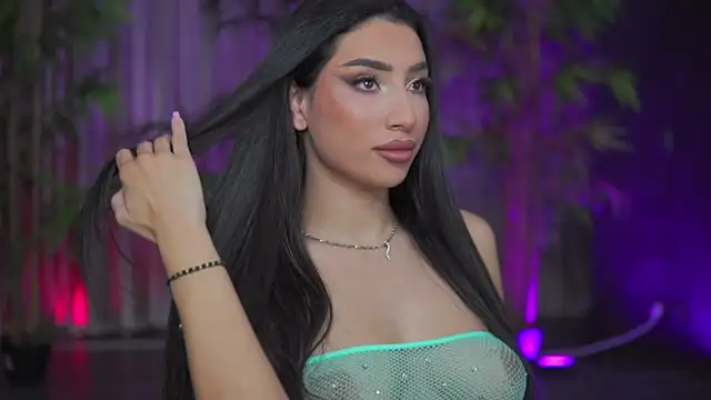 Snapshot of GinaValentinna chatting on October 22, 6:51 pm GinaValentinna online show from October 22, 6:51 pm