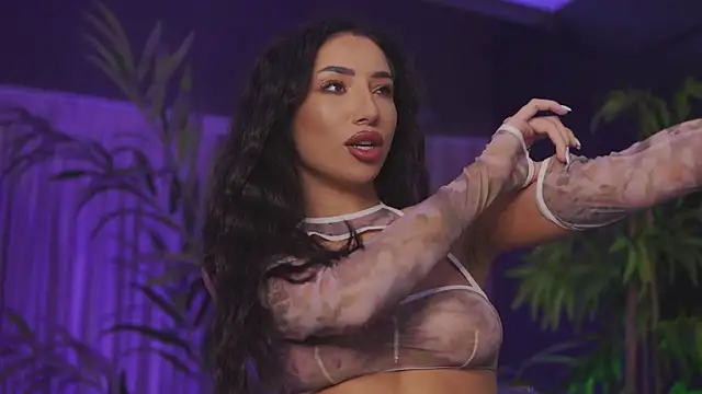 GinaValentinna online show from April 22, 7:26 pm