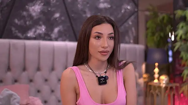 GinaValentinna online show from May 12, 7:33 pm
