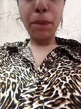 Snapshot of InLero chatting on February 13, 3:07 am InLero online show from February 13, 3:07 am