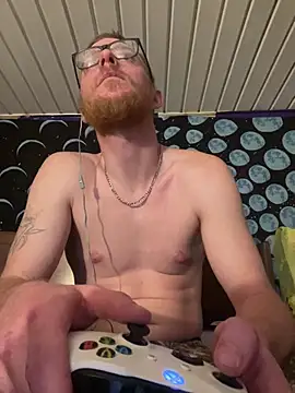 Snapshot of luv2cum7491 chatting on March 1, 4:15 am luv2cum7491 online show from March 1, 4:15 am