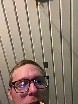 Snapshot of luv2cum7491 chatting on March 5, 2:36 am luv2cum7491 online show from March 5, 2:36 am