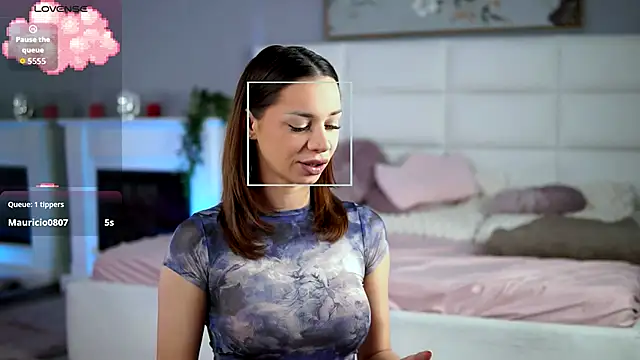 FlirtyFawn online show from October 6, 1:58 am