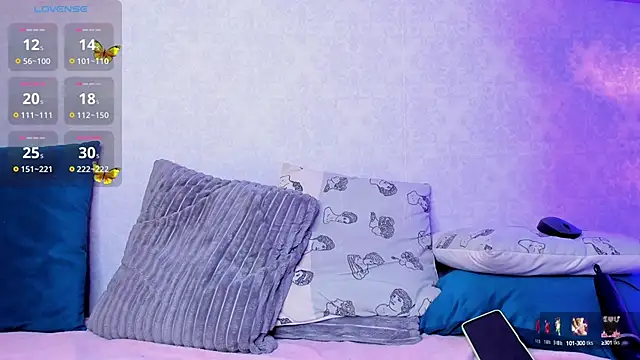 Snapshot of Caroline_dh chatting on February 5, 5:53 pm Caroline dh online show from February 5, 5:53 pm