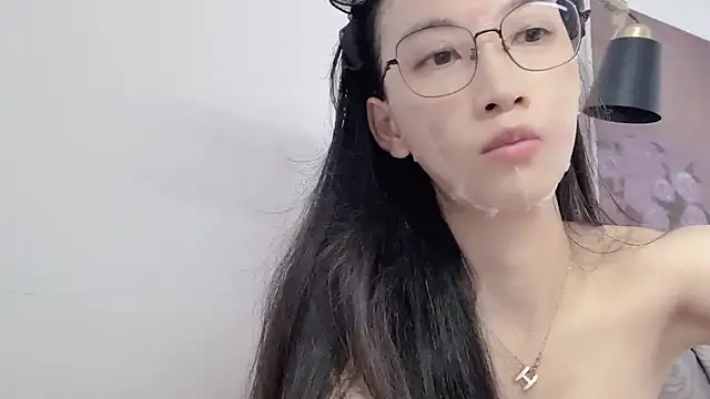 Lili-2 online show from May 19, 6:31 am