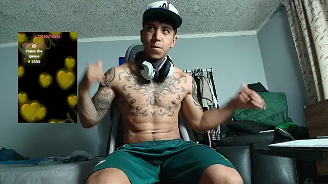 Nickhot0609 online show from March 31, 10:48 am