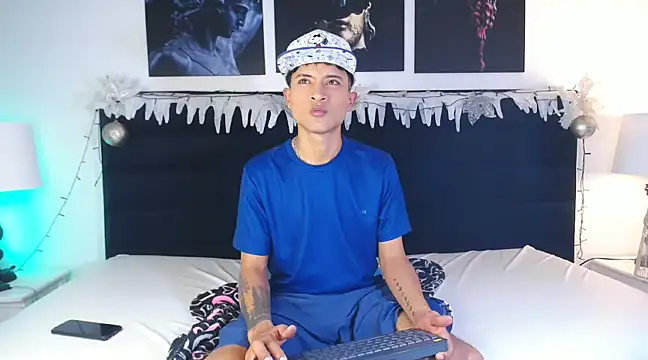 Edward Milleer online show from December 9, 5:41 pm