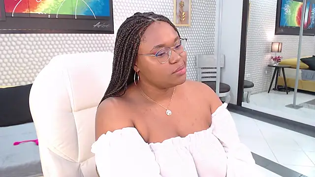 Makena gh online show from December 2, 4:09 am