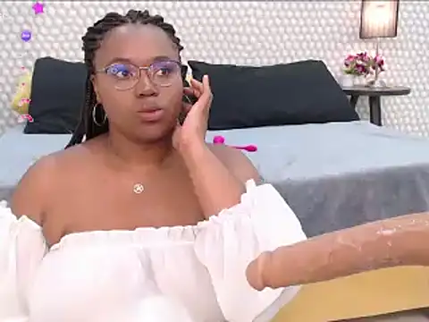 Makena gh online show from December 2, 8:09 am