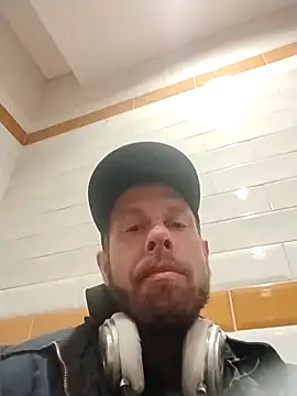 axelongshaft69 online show from April 5, 11:51 am