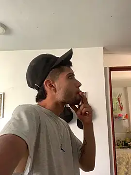 Jestebanano online show from March 9, 6:43 pm