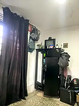 Jestebanano online show from December 21, 1:18 pm