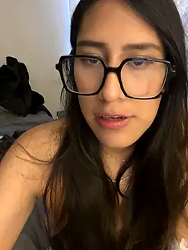 Snapshot of AleFantasy0001 chatting on October 22, 9:25 pm AleFantasy0001 online show from October 22, 9:25 pm