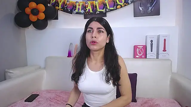 Melodi Roux online show from November 4, 1:10 pm