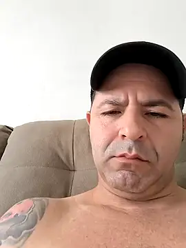 Snapshot of Marciogrei chatting on November 17, 8:03 pm Marciogrei online show from November 17, 8:03 pm