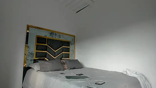 MattDevon online show from October 2, 9:11 pm