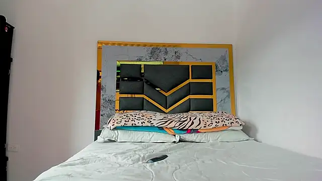 MattDevon online show from October 13, 7:14 pm