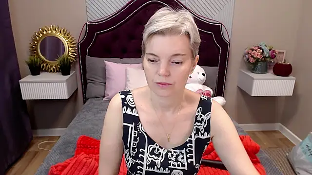 Cutie Erikaa1 online show from October 25, 2:19 am