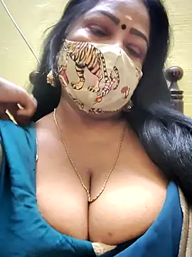 Snapshot of maniisha chatting on October 10, 7:46 pm maniisha online show from October 10, 7:46 pm