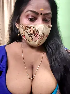 Snapshot of maniisha chatting on October 22, 7:13 pm maniisha online show from October 22, 7:13 pm