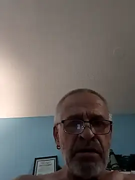 Snapshot of geilerschwanz64 chatting on February 26, 7:38 pm geilerschwanz64 online show from February 26, 7:38 pm