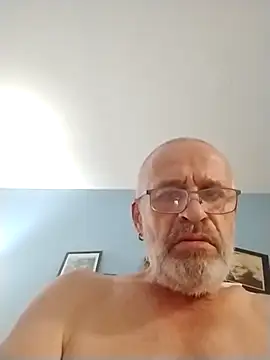 geilerschwanz64 online show from September 26, 8:40 am