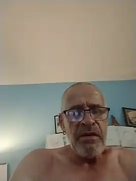 geilerschwanz64 online show from June 6, 12:16 am