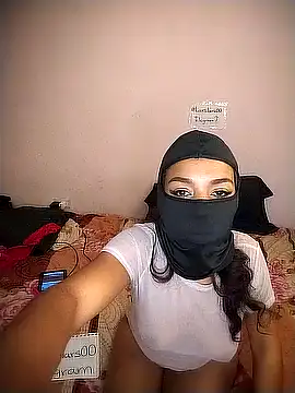 Snapshot of Yessicafoxy chatting on March 20, 4:56 pm Yessicafoxy online show from March 20, 4:56 pm