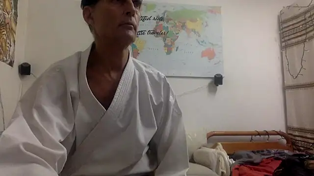 Snapshot of TowaFreespirit chatting on December 4, 3:54 pm TowaFreespirit online show from December 4, 3:54 pm