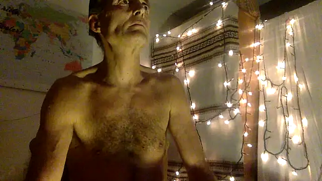 Snapshot of TowaFreespirit chatting on December 7, 10:17 pm TowaFreespirit online show from December 7, 10:17 pm