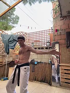 Snapshot of TowaFreespirit chatting on December 11, 9:41 am TowaFreespirit online show from December 11, 9:41 am