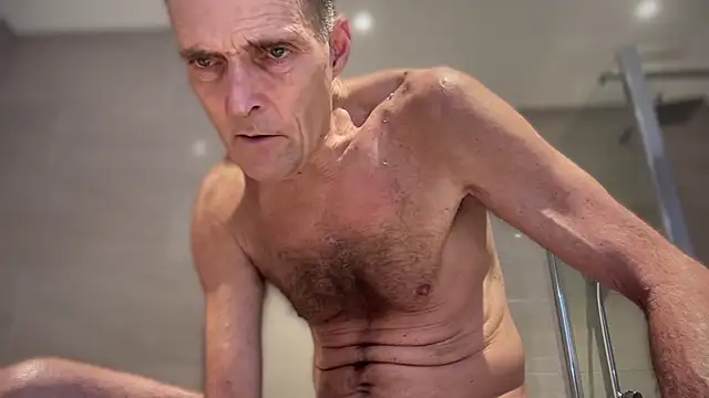 Snapshot of TowaFreespirit chatting on January 13, 5:44 pm TowaFreespirit online show from January 13, 5:44 pm