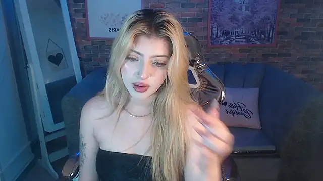 Kitty fox b online show from January 8, 6:52 pm