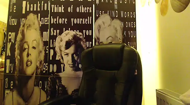 BettyDavisX online show from December 14, 12:11 am
