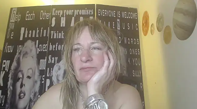 BettyDavisX online show from December 14, 3:18 am