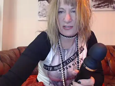 BettyDavisX online show from March 16, 1:07 am