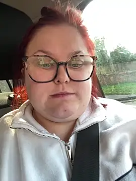 Tallulah-mae-xoxox online show from February 17, 1:42 pm