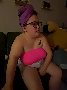 Tallulah-mae-xoxox online show from September 14, 6:29 pm