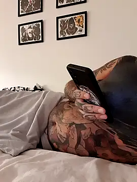 tattooedtwc online show from December 21, 5:42 pm