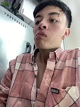 nico 18x online show from February 11, 8:58 pm