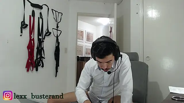 lexxandbusterr online show from December 4, 10:41 pm