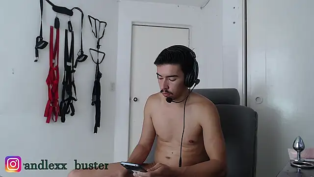 lexxandbusterr online show from December 5, 5:50 pm