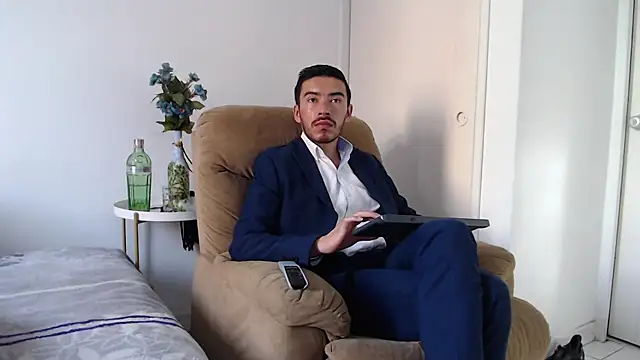 lexxandbusterr online show from September 11, 10:10 pm