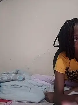 Snapshot of Cesar2501_ chatting on January 11, 8:32 pm Cesar2501 online show from January 11, 8:32 pm