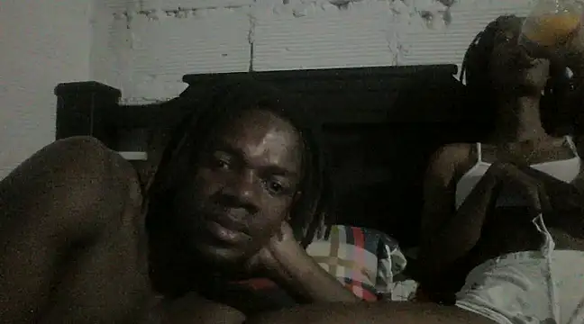 Snapshot of Cesar2501_ chatting on January 31, 12:28 am Cesar2501 online show from January 31, 12:28 am