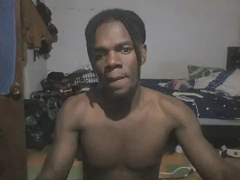 Snapshot of Cesar2501_ chatting on February 8, 7:05 pm Cesar2501 online show from February 8, 7:05 pm